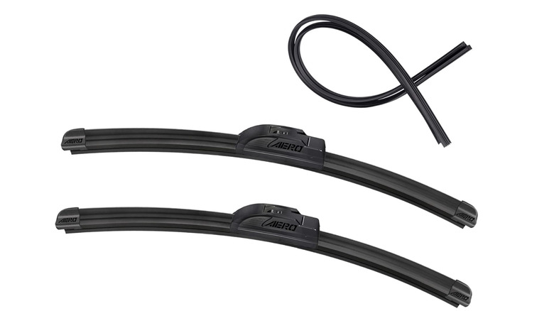 Picture showing Aero wiper blades installed on a car