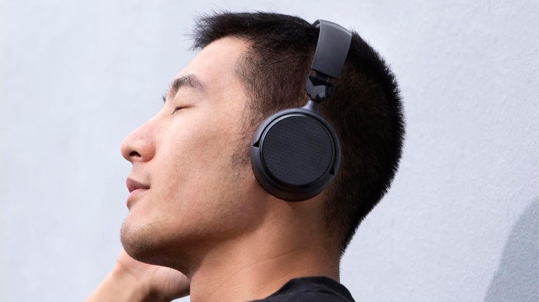 Man wearing black headphones