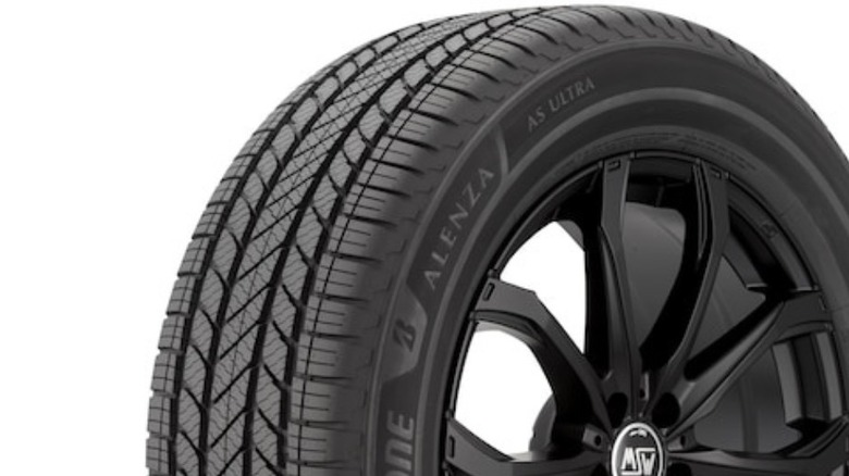 Closeup image of the Brigdestone Alenza AS Ultra tire