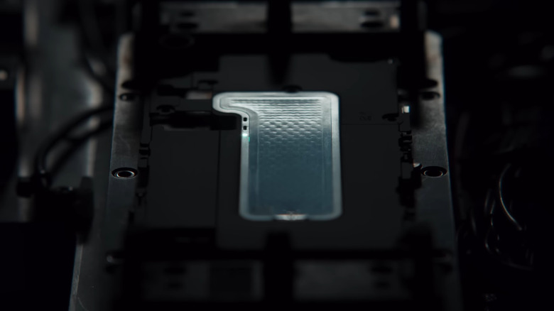 Vapor chamber located in the heart of the iPhone 17 Pro chassis.