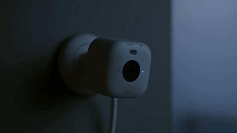 Blink camera mounted showing LED light