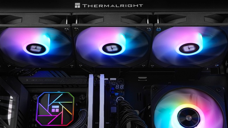 Thermalright Aqua Elite 360 V3 AIO cooler in a PC with fans spinning