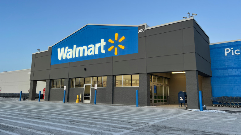 Walmart store