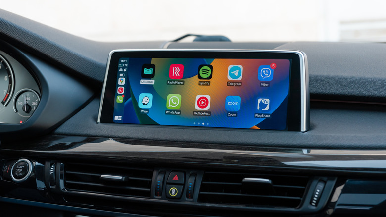 Apple CarPlay interface on a car's infotainment system
