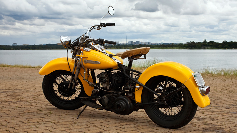 1947 Harley-Davidson Knucklehead at rest, rear-left 3/4 view