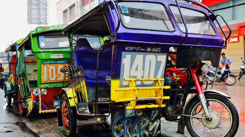 public transportation vehicle in the Philippines