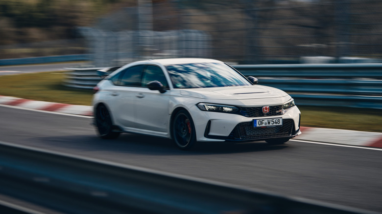 The FL5 Honda Civic Type R on the Nurburgring, front 3/4 view