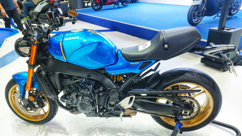 Blue Yamaha XSR900 on display at motor show